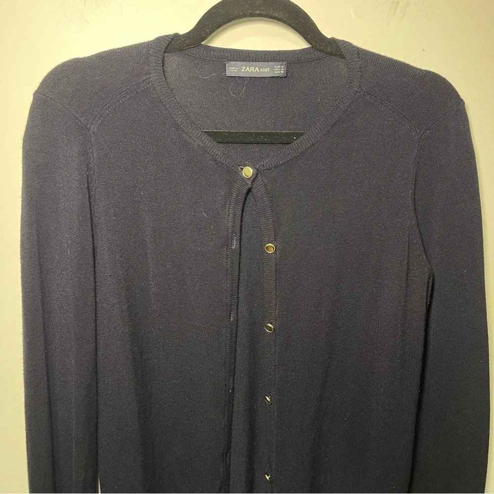 Zara women’s Knit Navy Button Front Cardigan Sweater with Sleeve cuts in Size M - Picture 2 of 10
